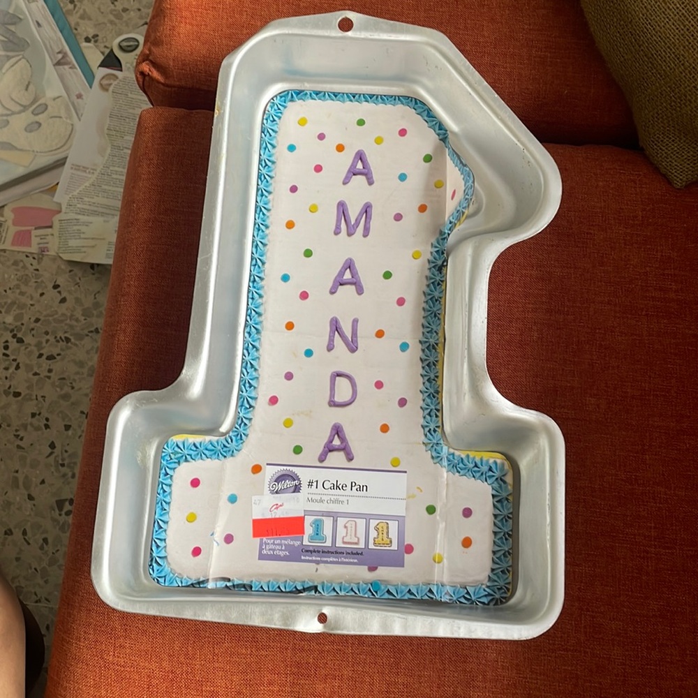 #1 cake pan